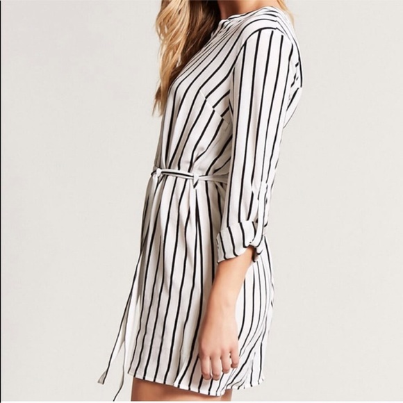 Black White Stripe dress/shirt belt - Picture 3 of 4